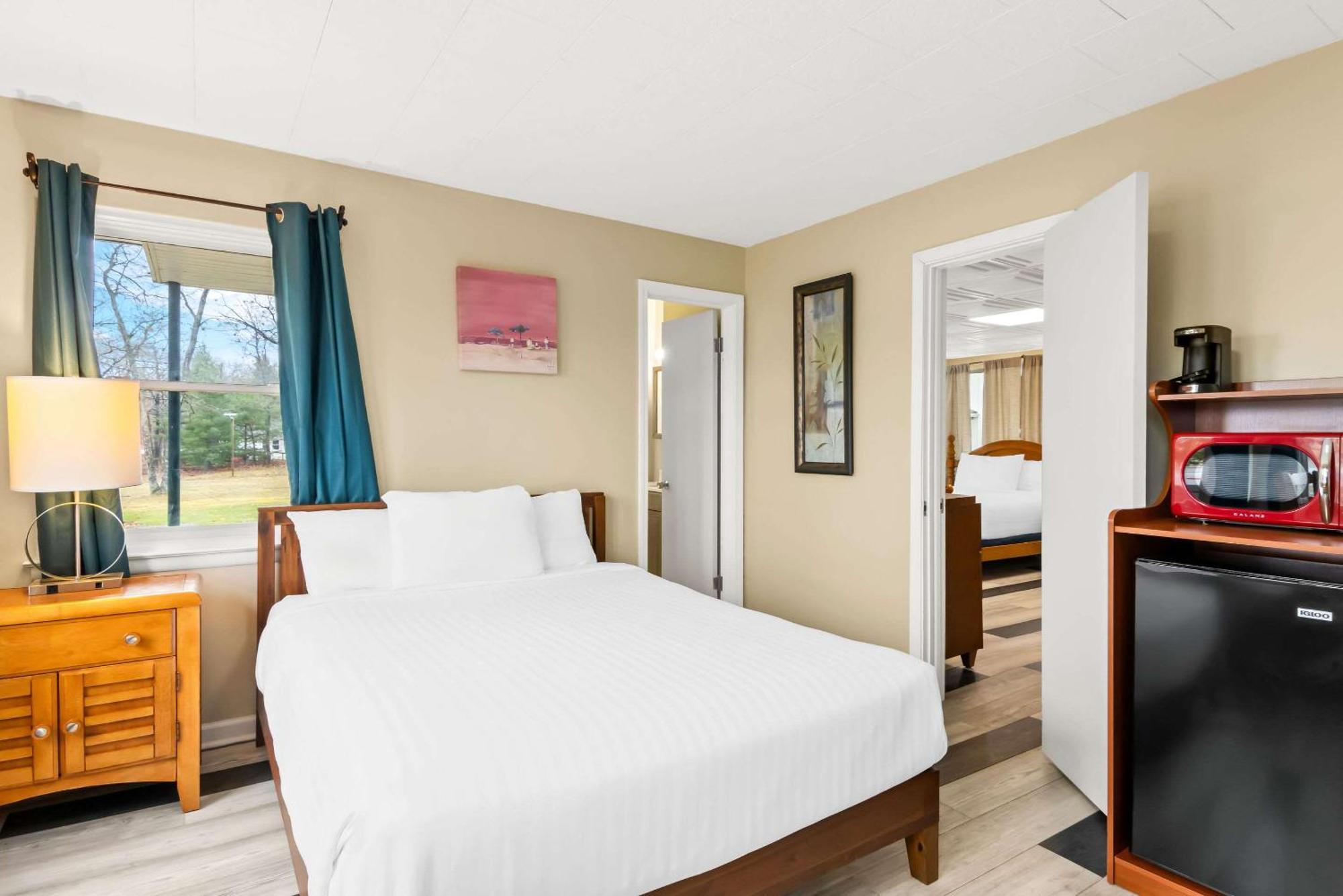 Rodeway Inn Formerly Camp Inn Lodge Oscoda المظهر الخارجي الصورة