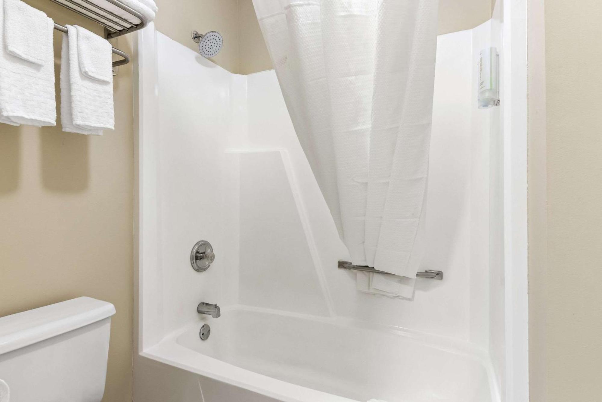 Rodeway Inn Formerly Camp Inn Lodge Oscoda المظهر الخارجي الصورة