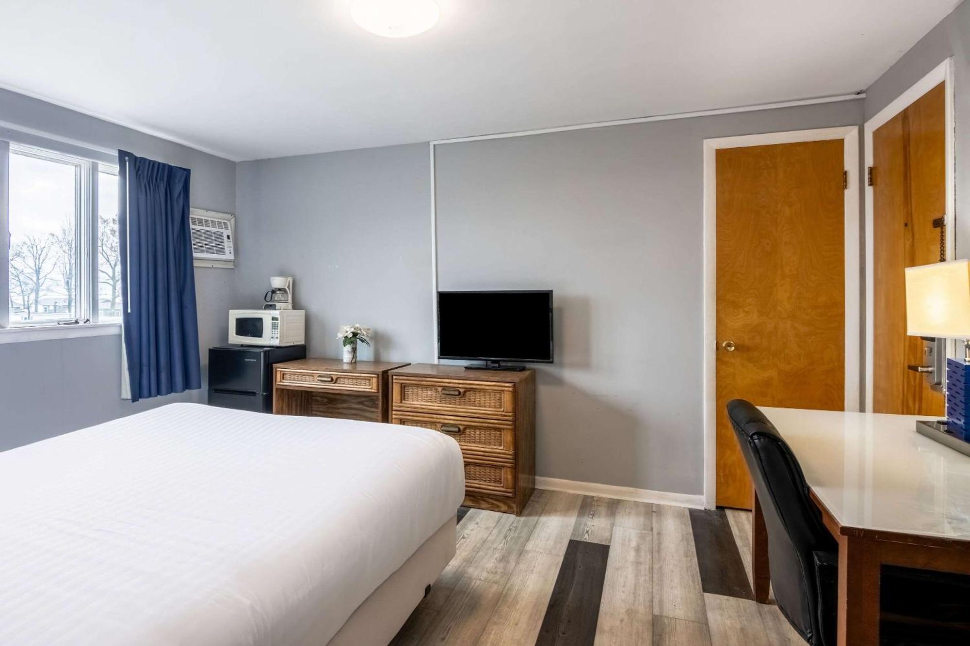 Rodeway Inn Formerly Camp Inn Lodge Oscoda المظهر الخارجي الصورة